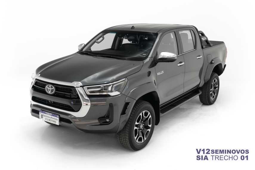 toyota hilux 2.8 d-4d turbo diesel cd srx plus 4x4 automatico 2.7 5p 2024