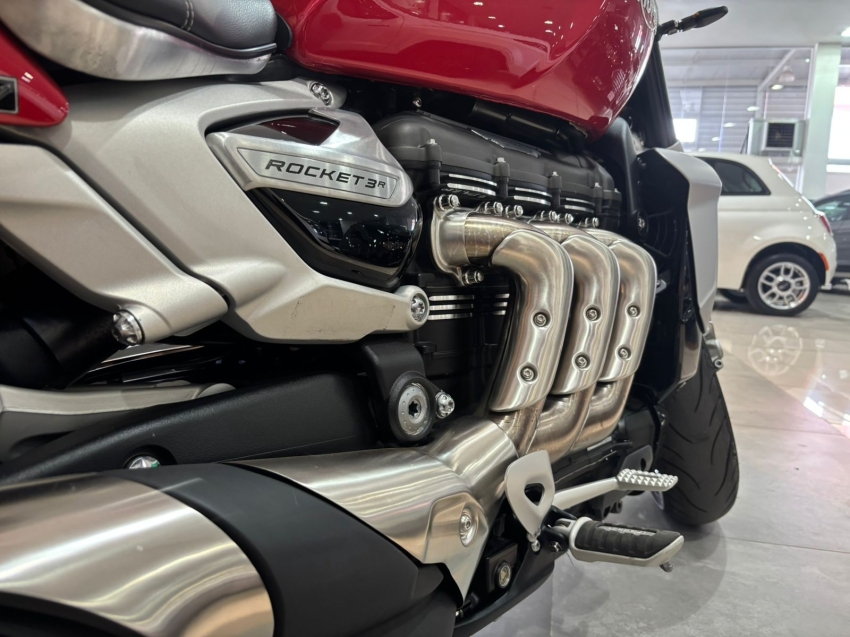 triumph rocket iii r2500 2400 gasolina manual 2021