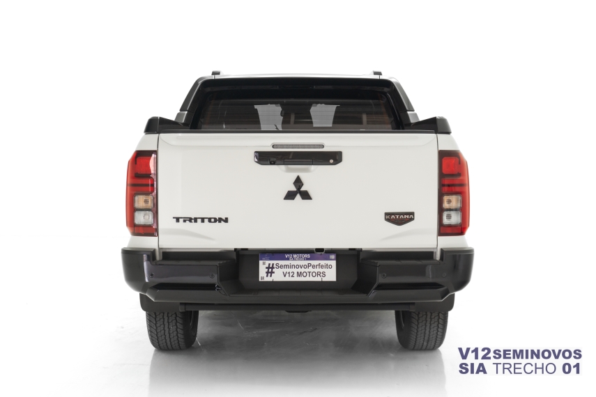 mitsubishi triton 2.4 biturbo diesel cd katana 4x4 automatico 5p 2026