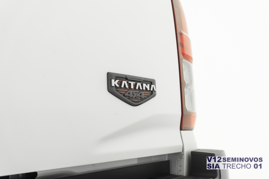 mitsubishi triton 2.4 biturbo diesel cd katana 4x4 automatico 5p 2026