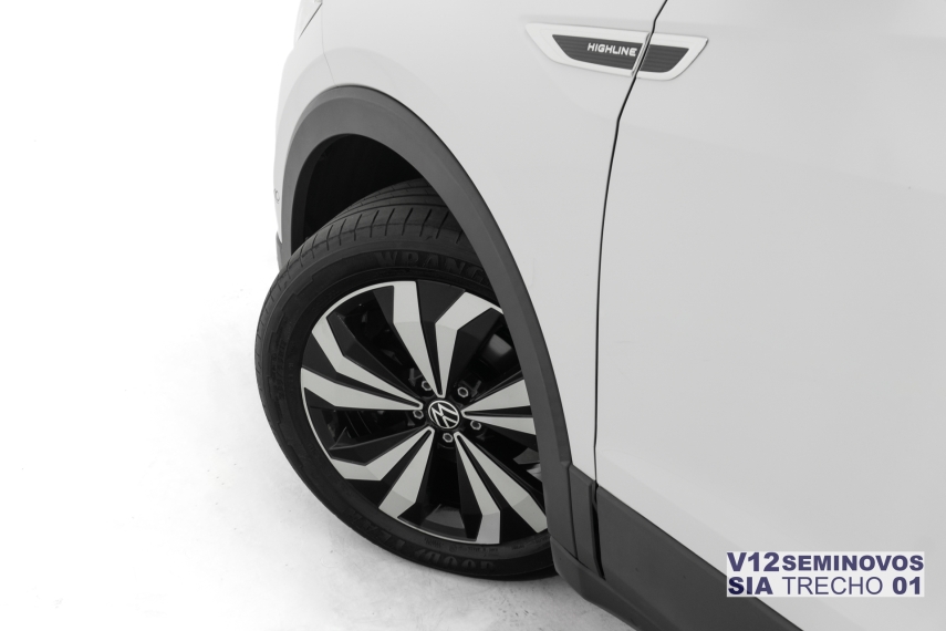volkswagen t-cross 1.4 250 tsi total flex highline automatico 4p 20228 volkswagen t-cross 1.4 250 tsi total flex highline automatico 4p 20228
