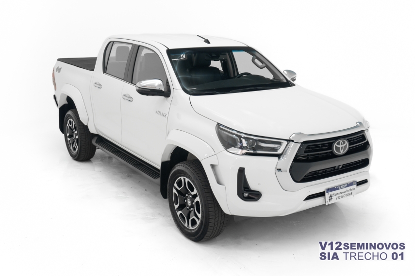 toyota hilux 2.8 d-4d turbo diesel cd srx plus 4x4 automatico 5p 20243