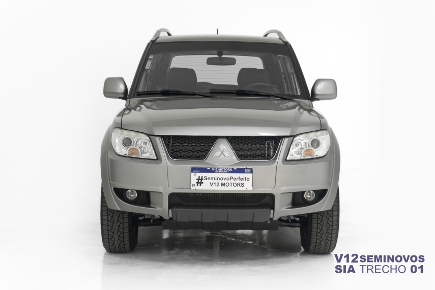 mitsubishi pajero tr4 2.0 4x2 16v 140cv flex 4p automatico 5p 20152