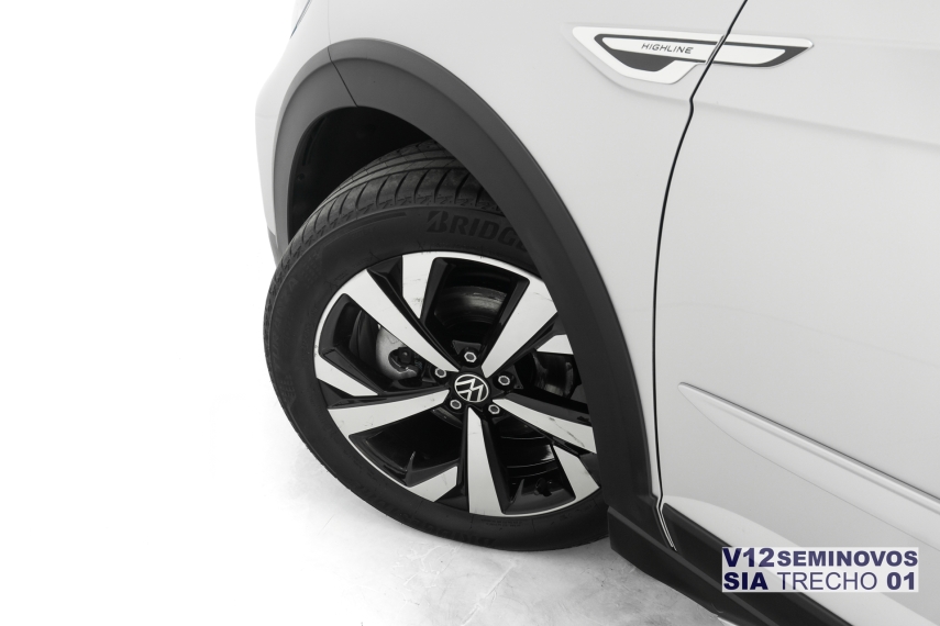 volkswagen nivus 1.0 200 tsi total flex highline automatico 5p 20218