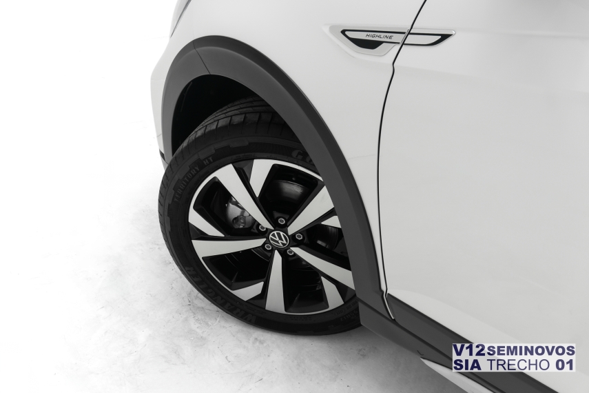 volkswagen nivus 1.0 200 tsi total flex highline automatico 5p 20248