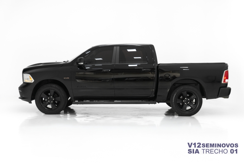 ram classic 5.7 v8 gasolina laramie night edition cd 4x4 automatico 4p 20224