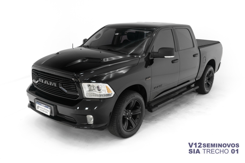 ram classic 5.7 v8 gasolina laramie night edition cd 4x4 automatico 4p 2022