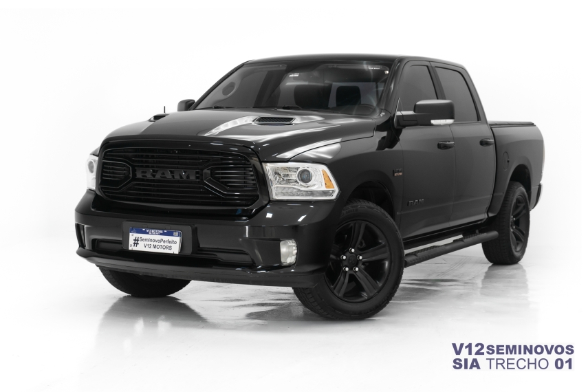 ram classic 5.7 v8 gasolina laramie night edition cd 4x4 automatico 4p 20221