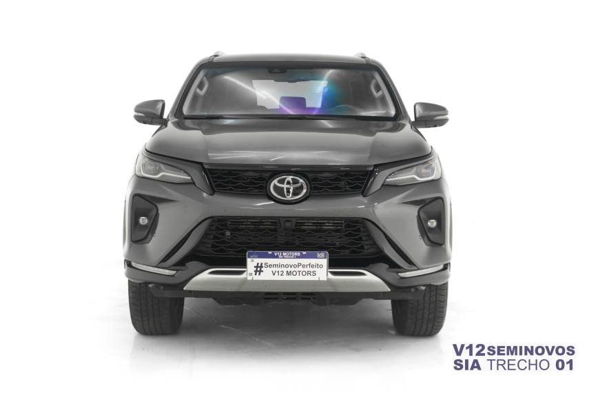 toyota hilux sw4 2.8 d-4d turbo diesel srx platinum 7l 4x4 automatico 5p 20252