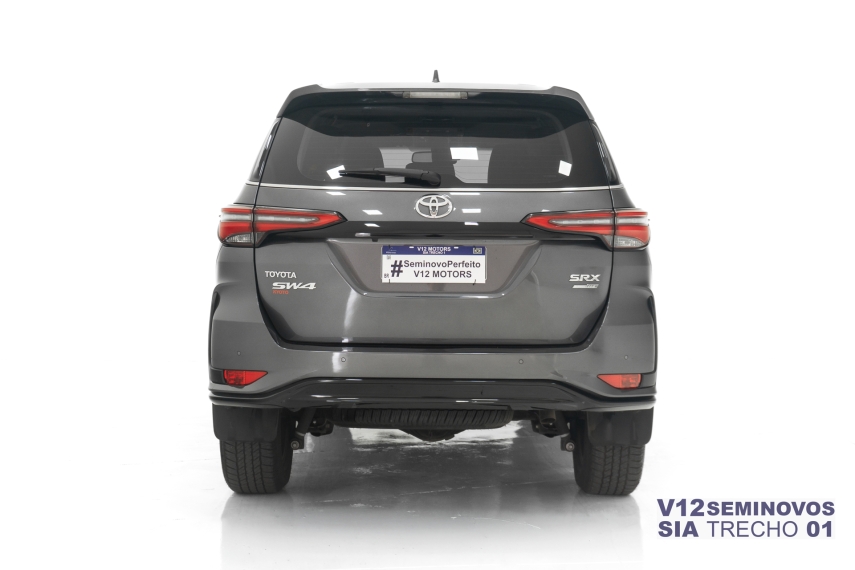 toyota hilux sw4 2.8 d-4d turbo diesel srx platinum 7l 4x4 automatico 5p 20255