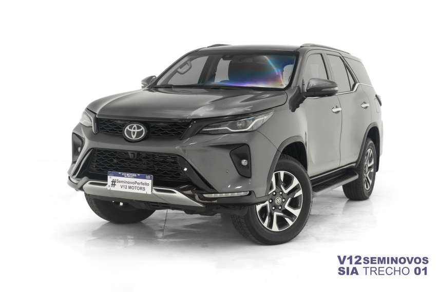 toyota hilux sw4 2.8 d-4d turbo diesel srx platinum 7l 4x4 automatico 5p 20251