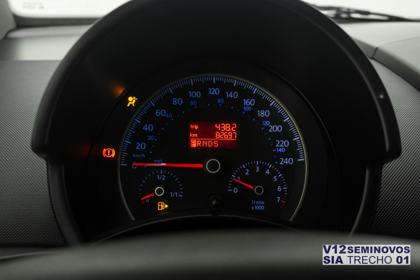volkswagen new beetle 2.0 mi 8v gasolina 2p automatico 3p 201013