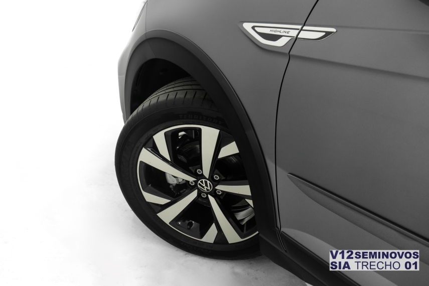 volkswagen nivus 1.0 200 tsi total flex highline automatico 5p 20248
