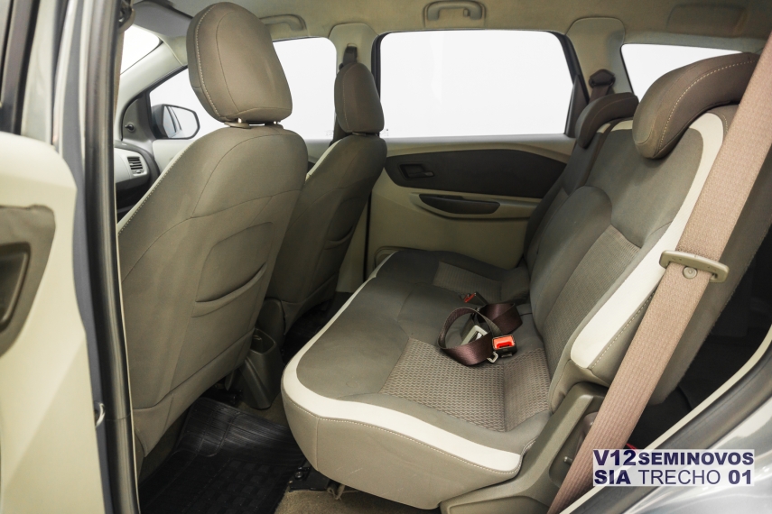 chevrolet spin 1.8 lt 8v flex 4p automatico 5p 201313