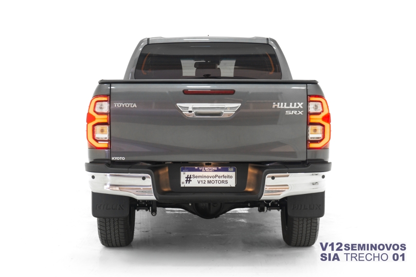 toyota hilux 2.8 d-4d turbo diesel cd srx 4x4 automatico 5p 20255