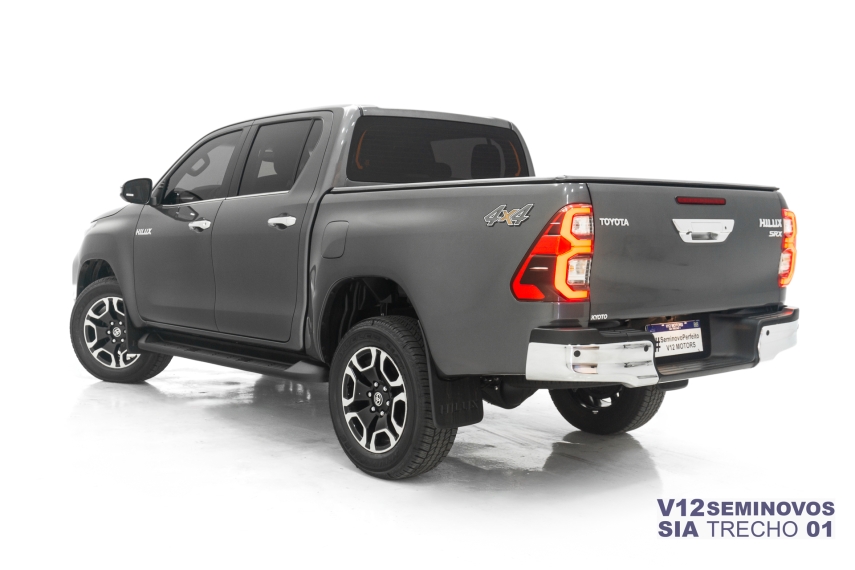 toyota hilux 2.8 d-4d turbo diesel cd srx 4x4 automatico 5p 20258