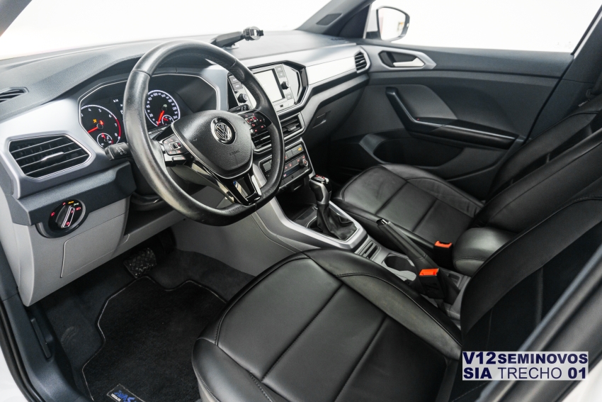 volkswagen t-cross 1.0 200 tsi total flex comfortline automatico 5p 202010