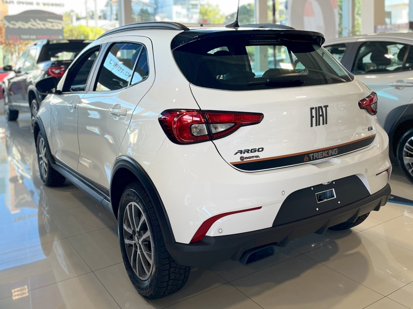 fiat argo 1.3 firefly flex trekking cvt 4p automatico 2026 fiat argo 1.3 firefly flex trekking cvt 4p automatico 2026
