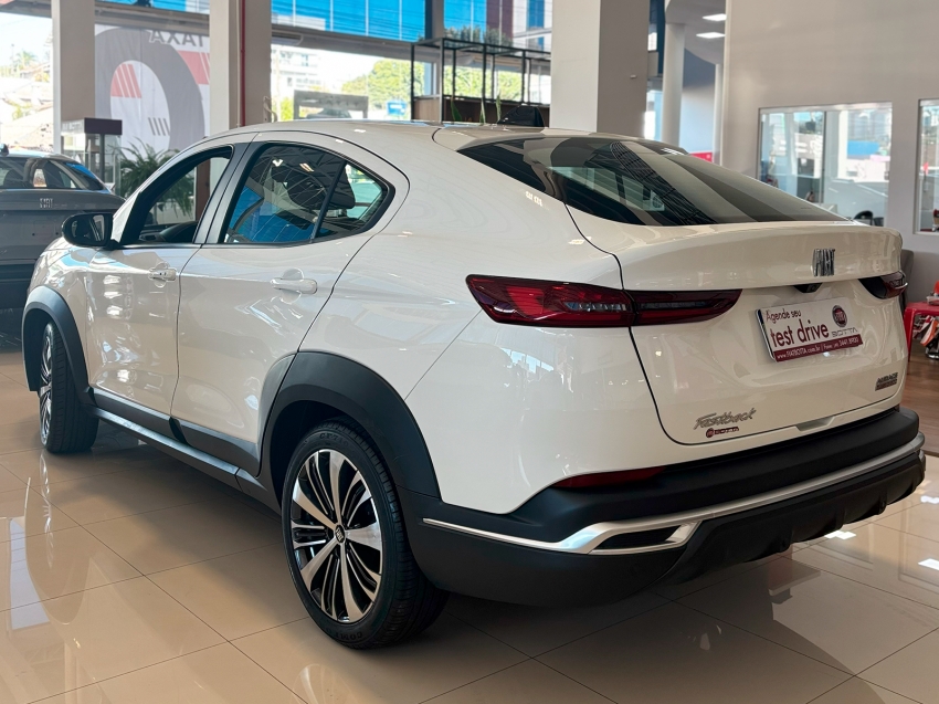 fiat fastback 1.0 turbo 200 flex audace cvt 4p automatico 2024 fiat fastback 1.0 turbo 200 flex audace cvt 4p automatico 2024