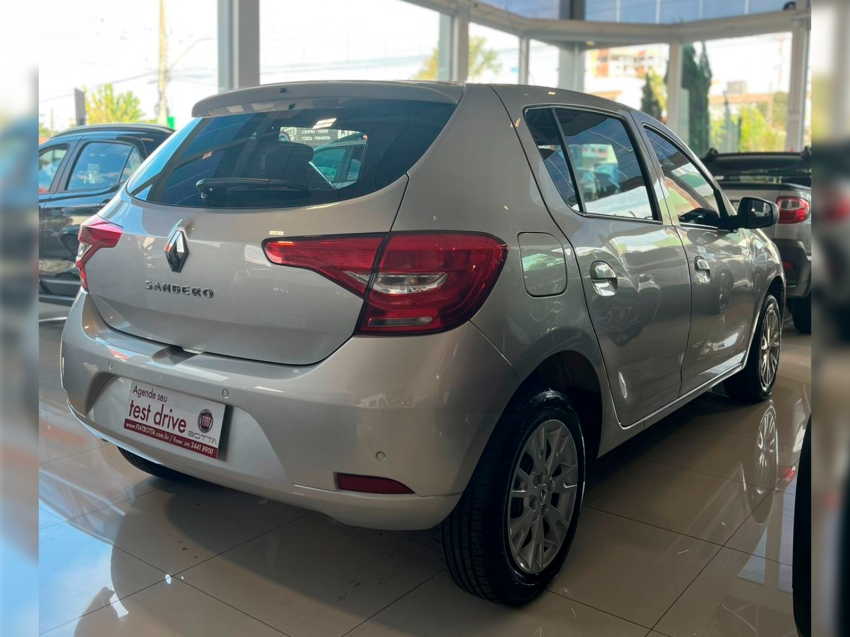 renault sandero 1.0 12v sce flex zen manual 4p 2021 renault sandero 1.0 12v sce flex zen manual 4p 2021