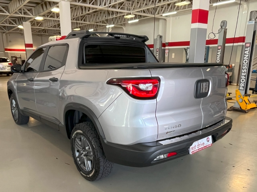 fiat toro 1.3 turbo 270 flex endurance at6 4p automatico 2025 fiat toro 1.3 turbo 270 flex endurance at6 4p automatico 2025