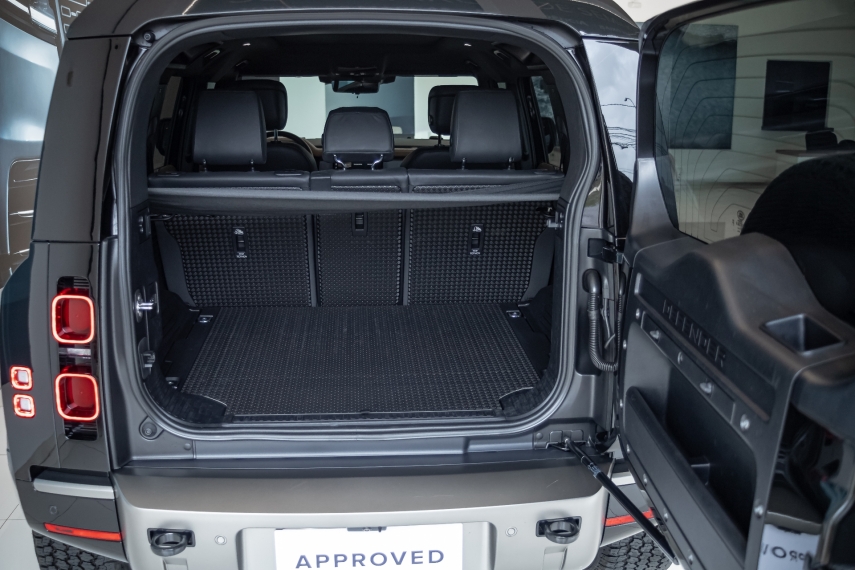 defender 3.0 d300 turbo diesel mhev 110 x-dynamic hse automatico