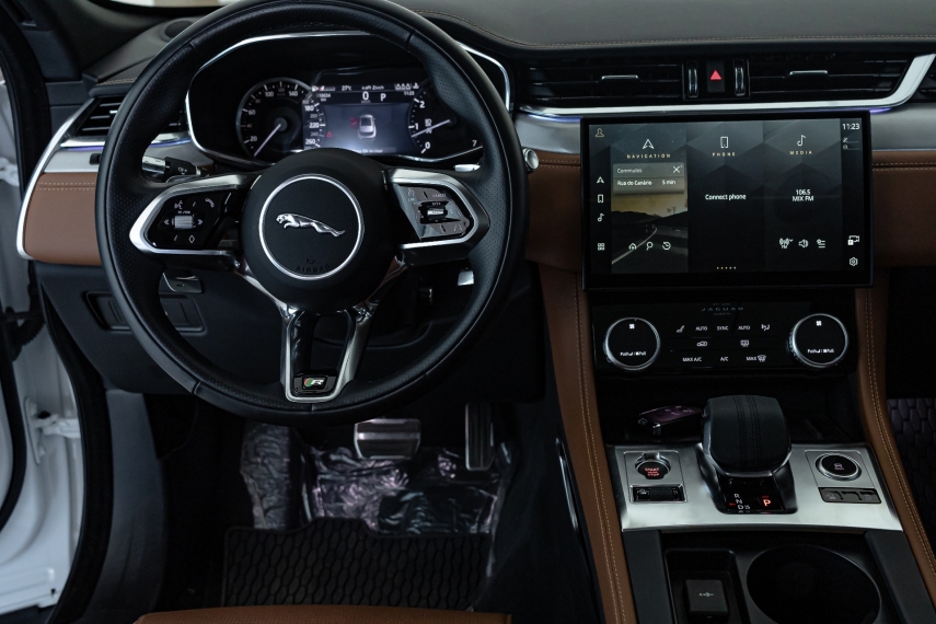 jaguar f-pace se r-dyn p/340 3.0 gasolina 4p automatico 2023.