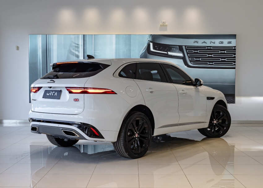 jaguar f-pace se r-dyn p/340 3.0 gasolina 4p automatico 2023.