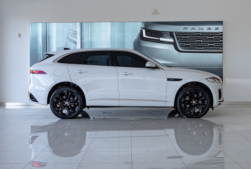 jaguar f-pace se r-dyn p/340 3.0 gasolina 4p automatico 2023.