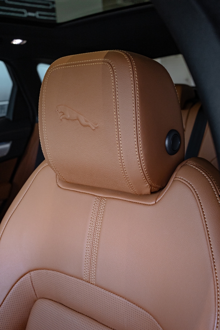 jaguar f-pace se r-dyn p/340 3.0 gasolina 4p automatico 2023.