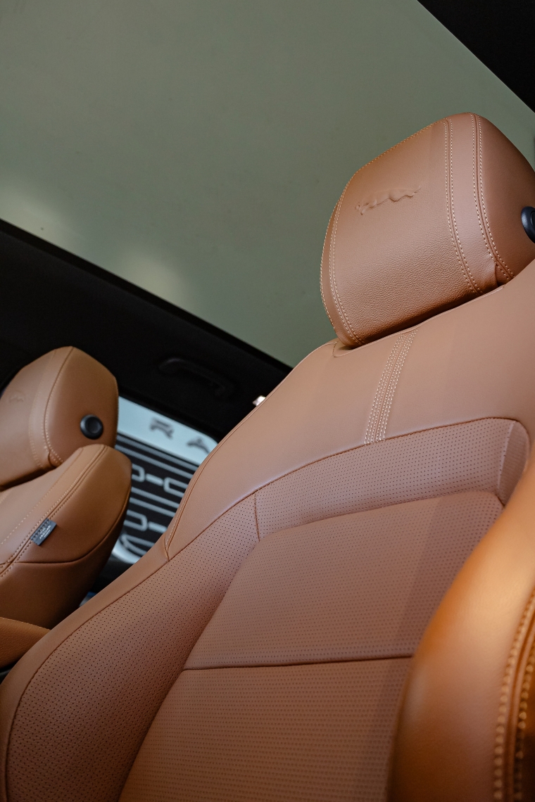 jaguar f-pace se r-dyn p/340 3.0 gasolina 4p automatico 2023.