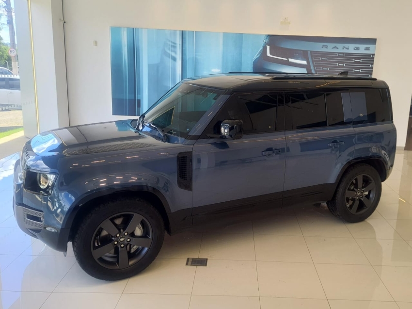 defender 3.0 d300 turbo mhev 110 hse awd automatico.