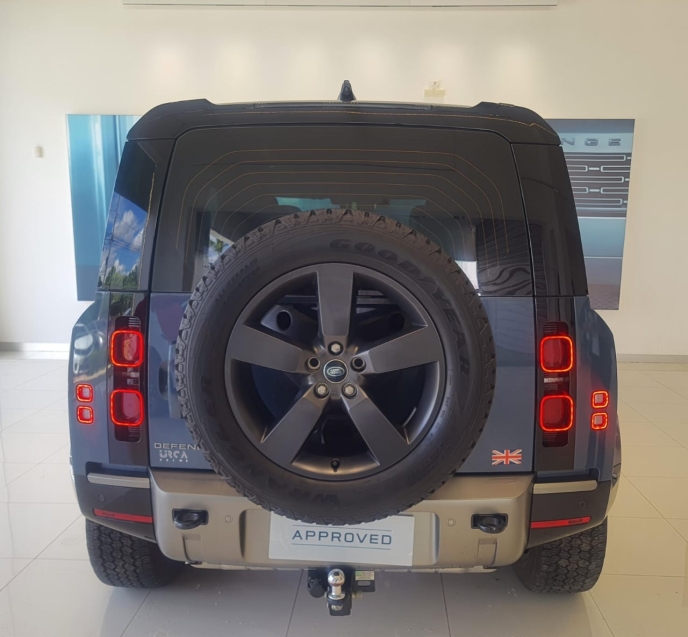defender 3.0 d300 turbo mhev 110 hse awd automatico.