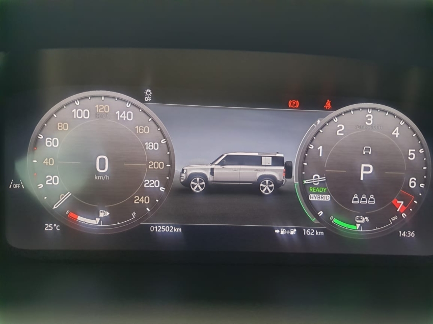 defender 3.0 d300 turbo mhev 110 hse awd automatico.