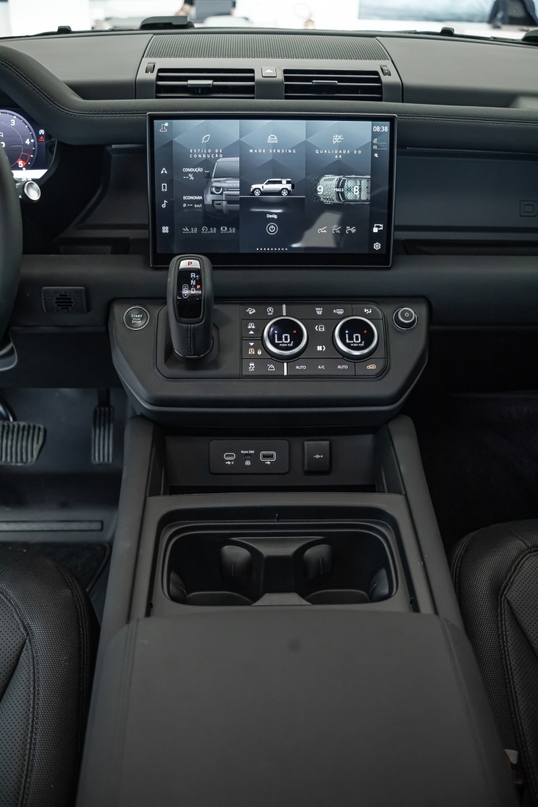defender 3.0 d300 turbo mhev 110 x-dynamic hse automatico