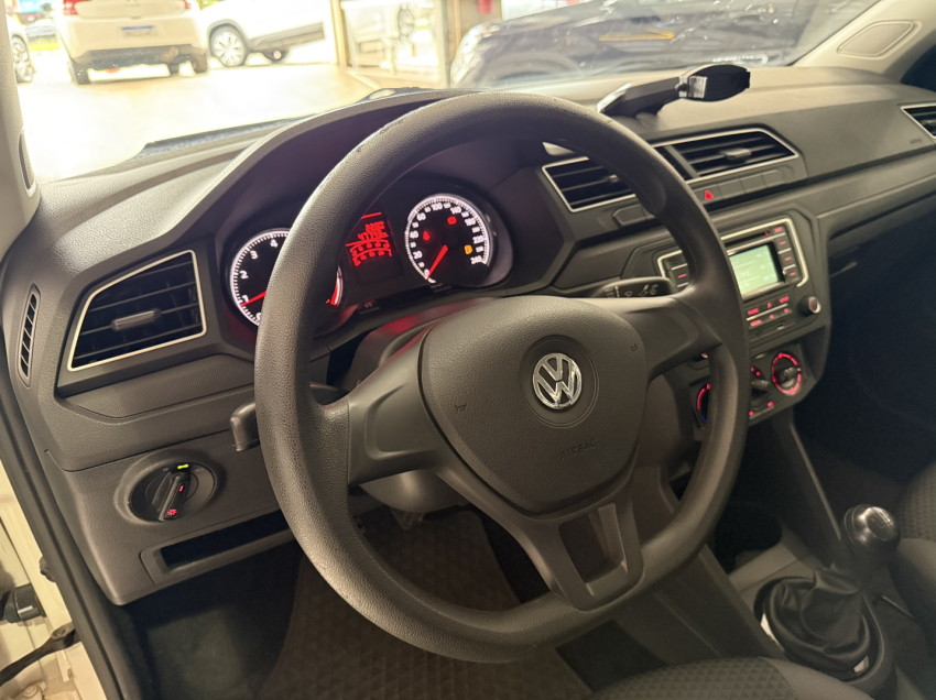 volkswagen voyage 1.6 msi totalflex 4p manual.