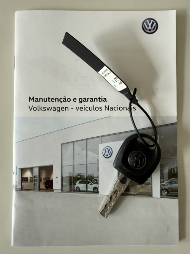 volkswagen voyage 1.6 msi totalflex 4p manual.