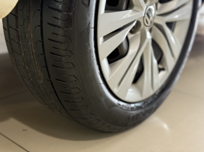 volkswagen voyage 1.6 msi totalflex 4p manual.