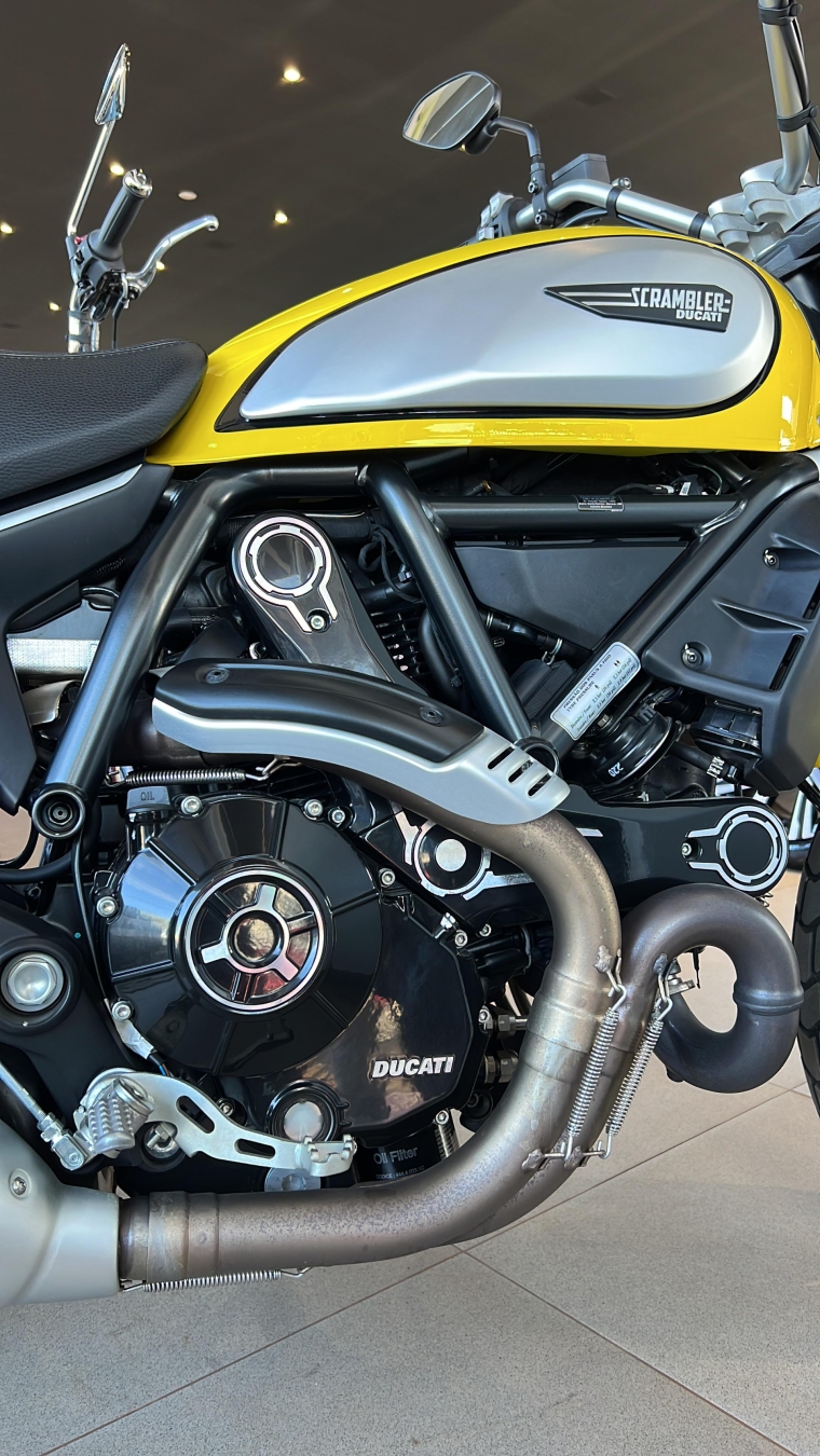 ducati scrambler icon 800 cc.