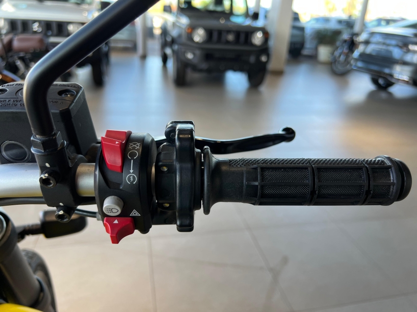 ducati scrambler icon 800 cc.