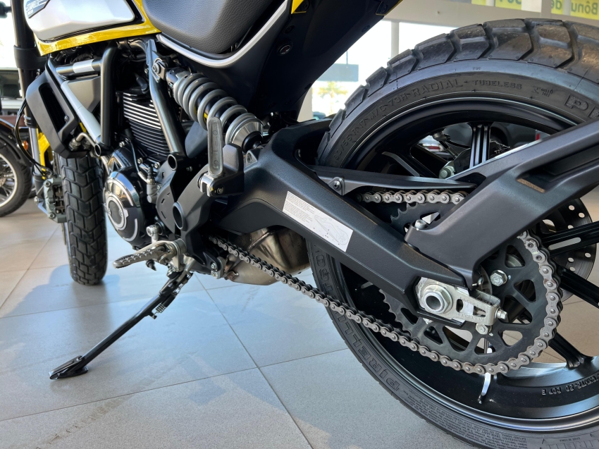 ducati scrambler icon 800 cc.