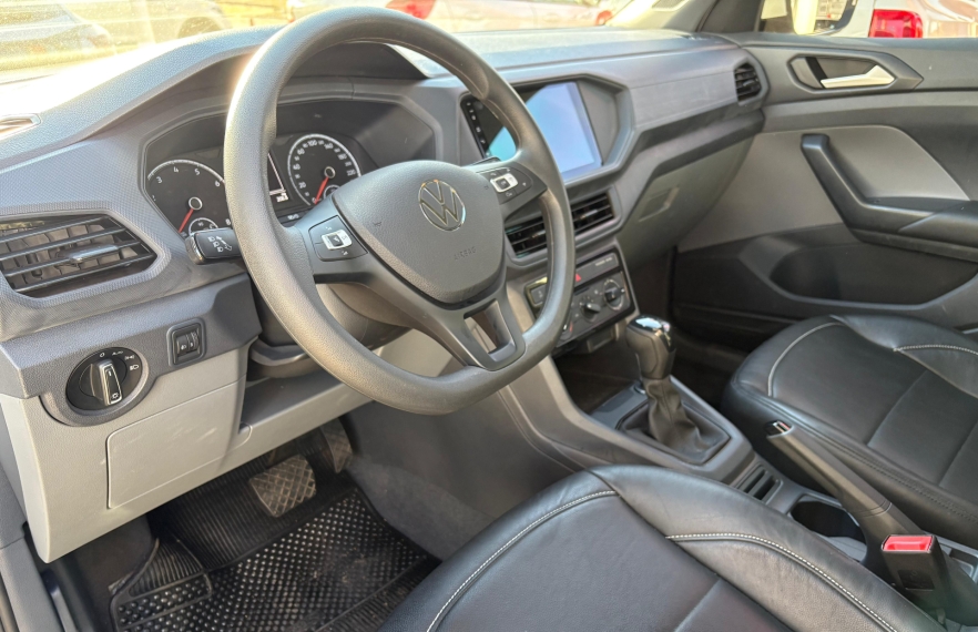 t-cross tsi sense 2022/2022 com apenas 14.146km.