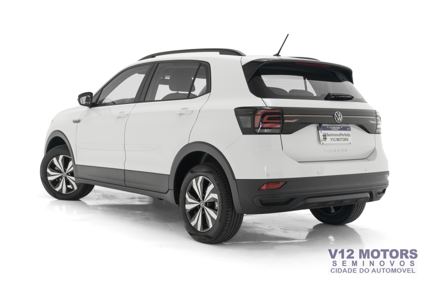 t-cross tsi sense 2022/2022 com apenas 14.146km.