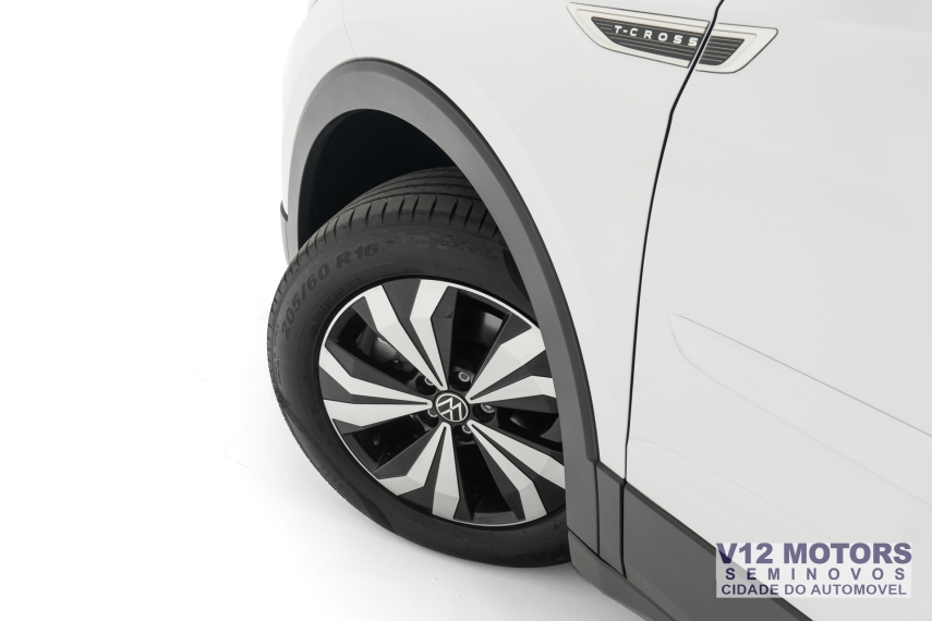 t-cross tsi sense 2022/2022 com apenas 14.146km.