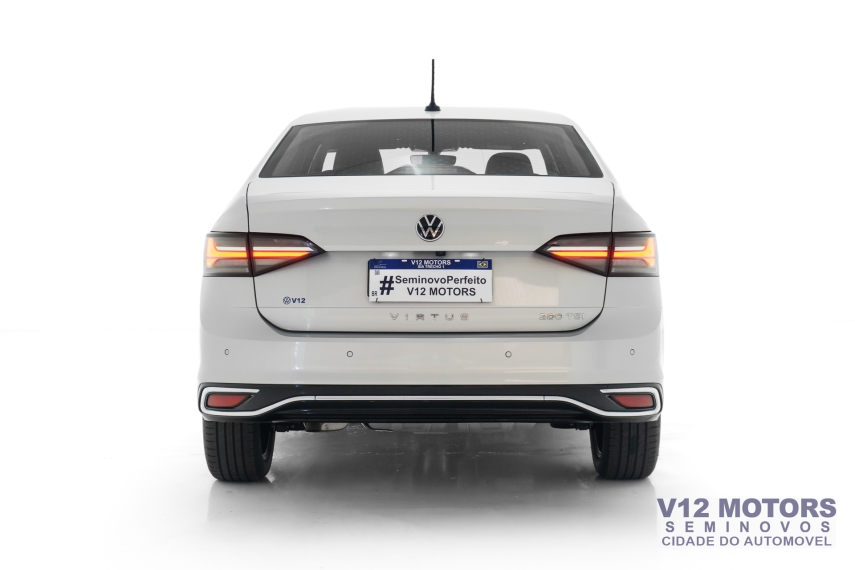 virtus highline 2023/2023 com apenas 21mil km.