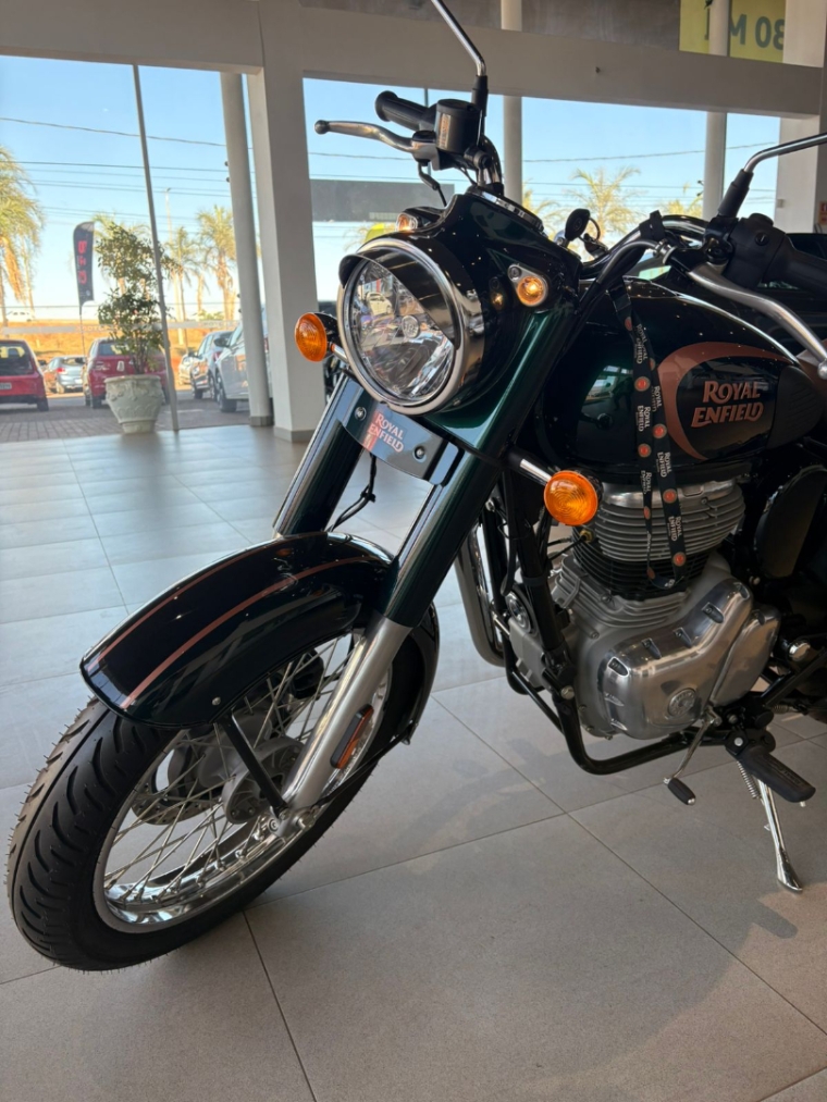 royal enfield classic 350 halcyon green gasolina manual 2024