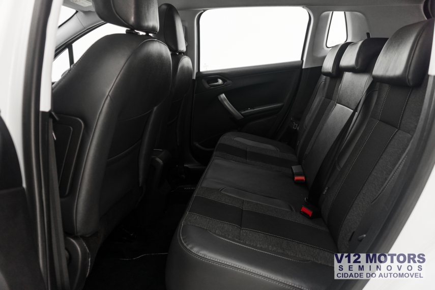 peugeot 2008 1.6 16v thp flex skywalker 4p automatico 202212