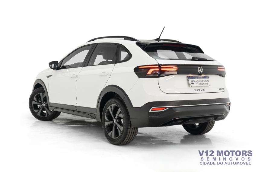 volkswagen nivus 1.0 200 tsi total flex highline automatico 4p 20236