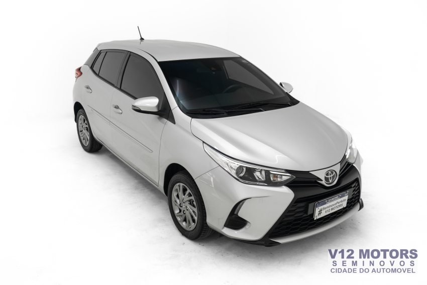 toyota yaris 1.5 16v flex xs multidrive 4p automatico 20253