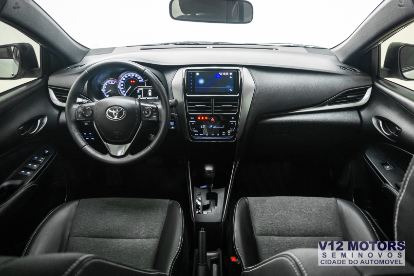 toyota yaris 1.5 16v flex xs multidrive 4p automatico 202510